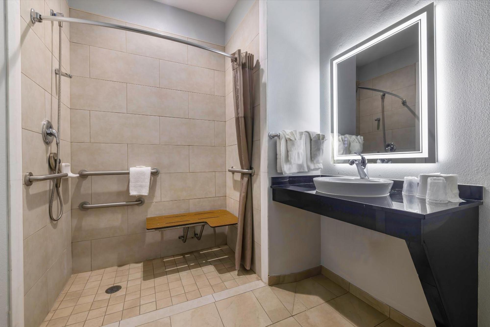 Studio 6 Suites Texas City, Tx I 45 South Buitenkant foto